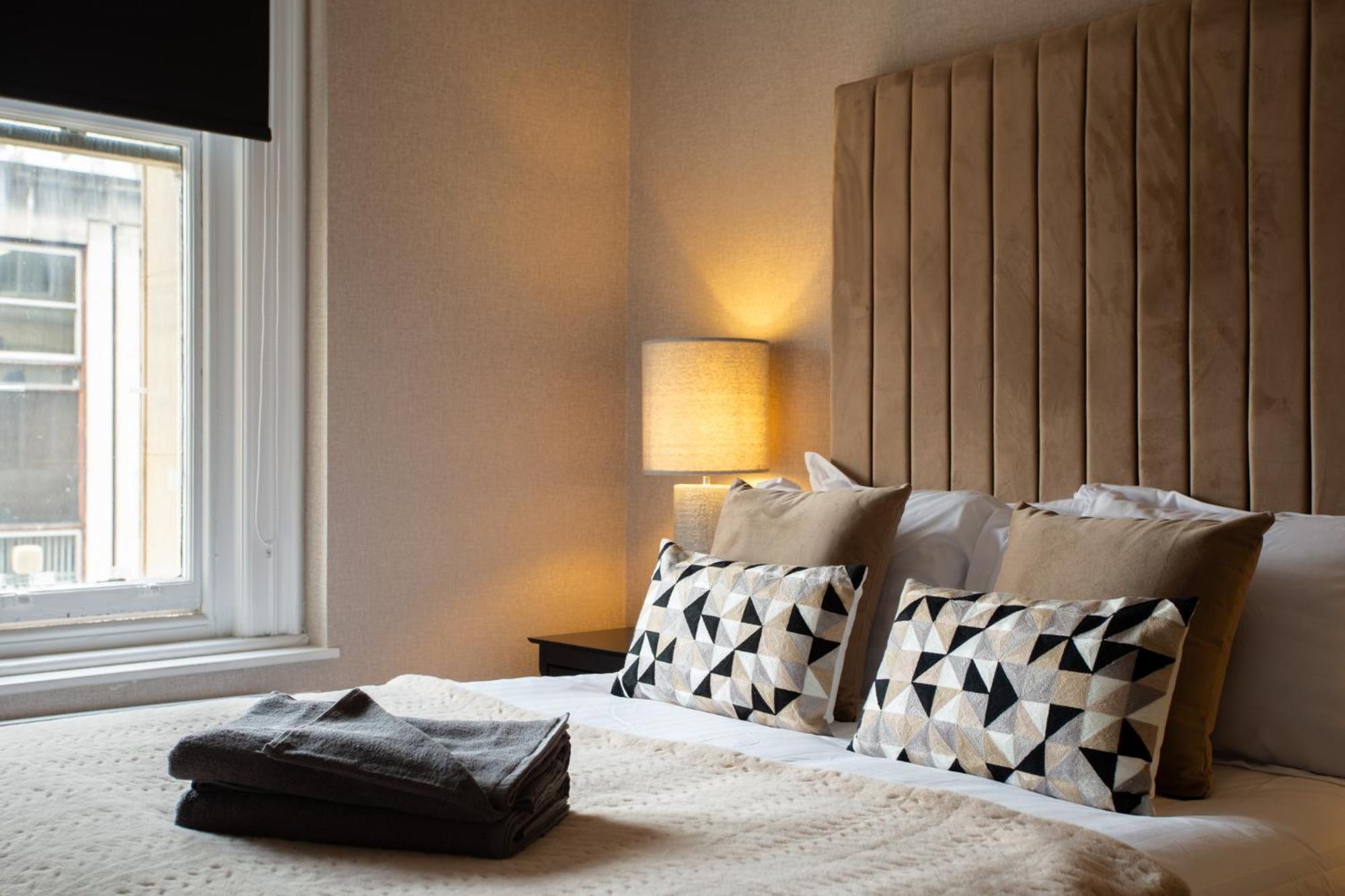 Crown Street Aparthotel Halifax Eksteriør billede
